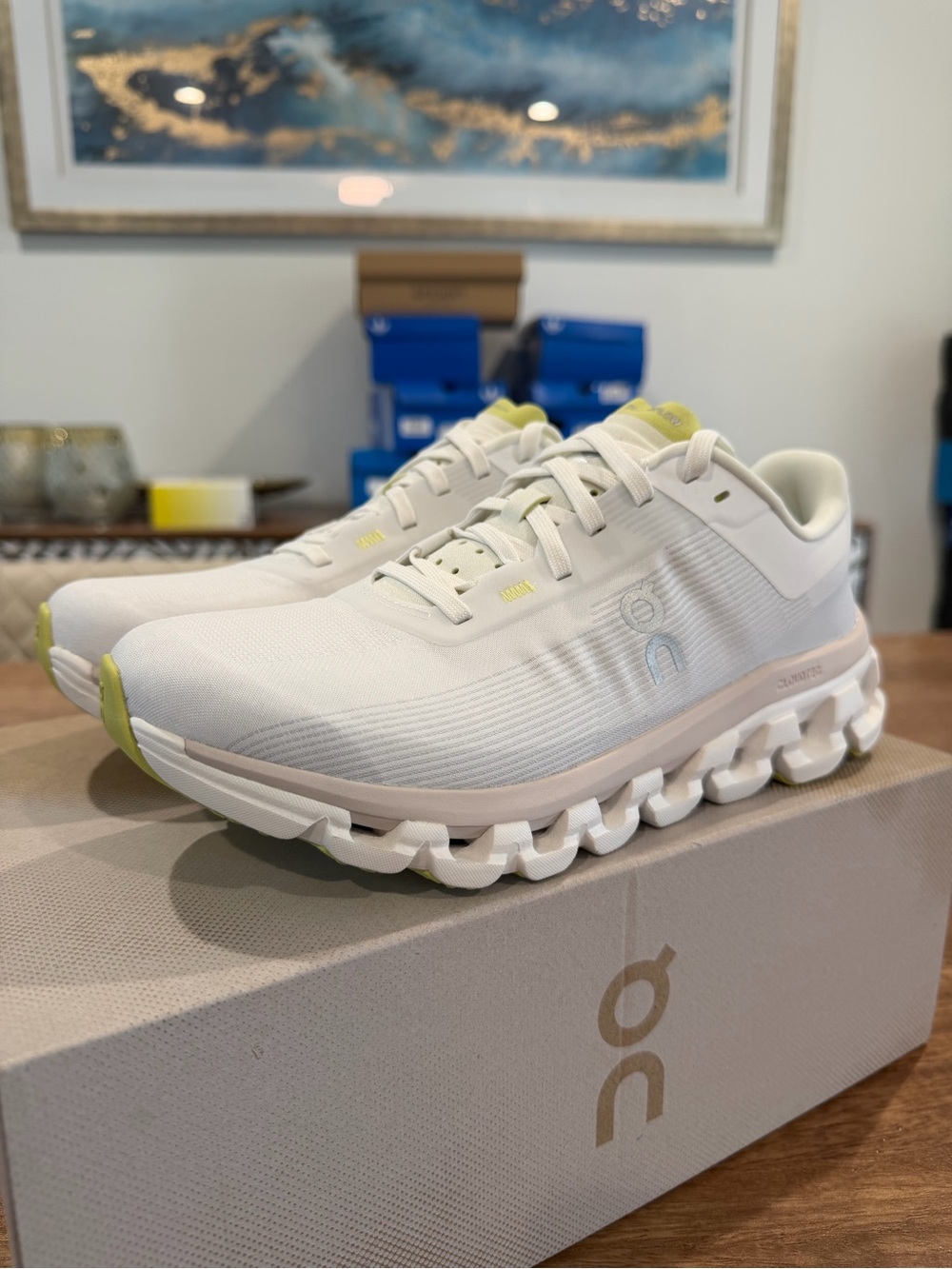On Running Cloudflow 4- White and lime- Size 7W/5.5M BNIB regular- MSRP 200$
